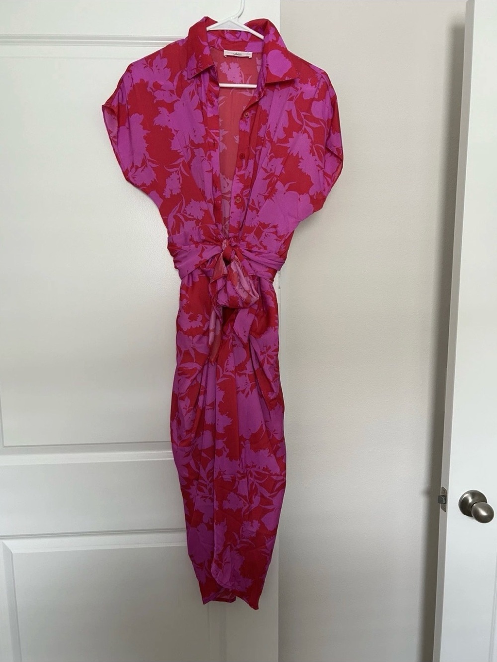TALULAH Red and Pink Floral Tie-Front Midi Shirt Dress